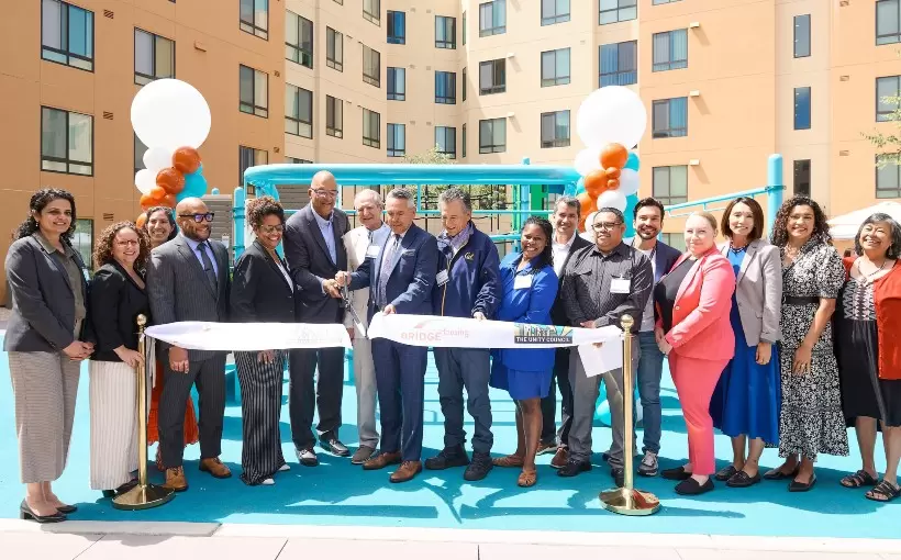 CA Casa Suenos ribbon cutting Oakland