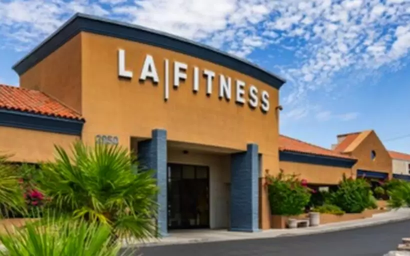 Tucson's Heritage Plaza trades for $17.5M