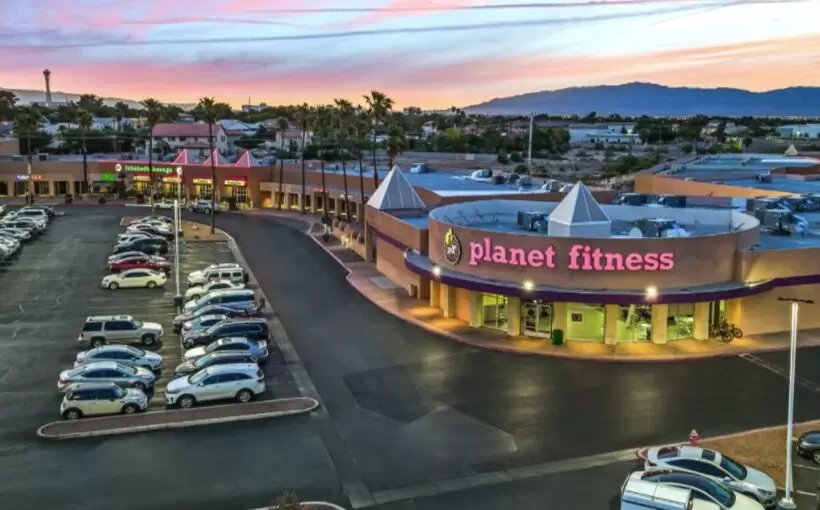 Aspen buys distressed Vegas shopping center
