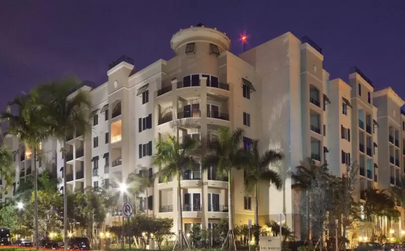 Nuveen sells Plantation apartments at loss