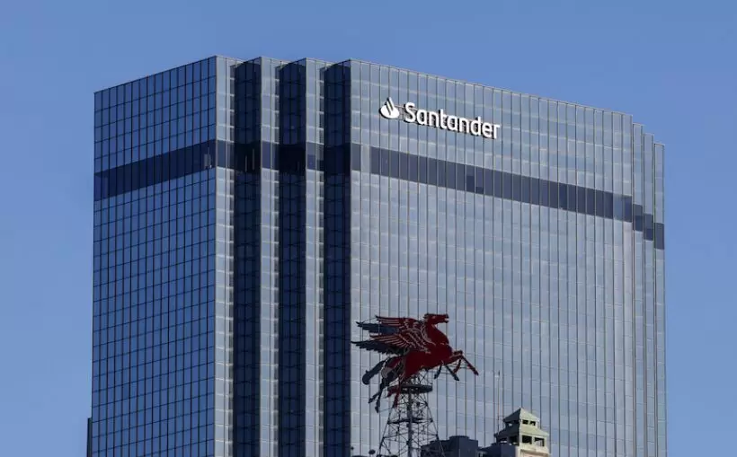 Santander reups its lease at Dallas high-rise