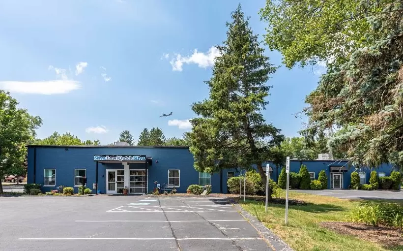 BOS 4-6-Alfred Circle Bedford MA