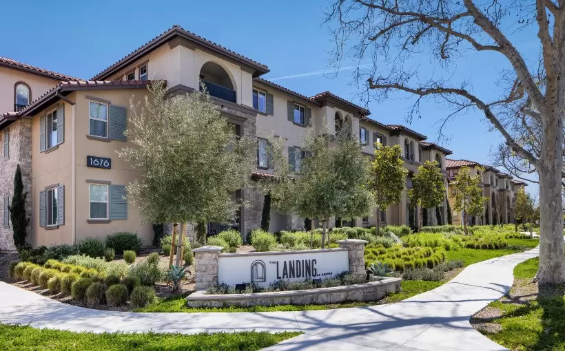 CA Landing at Arroyo apartments Simi Valley