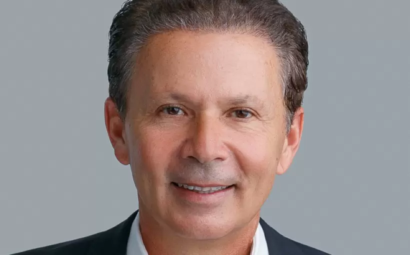 CA Mark Powell Sperry-Discovery Commercial