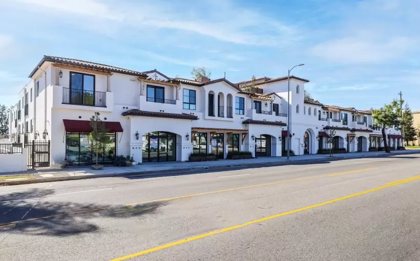 CA Moderno La Granada apartments Granada Hills