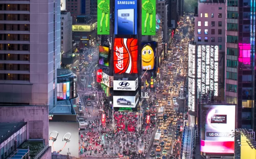 NY 2 Times Square retail condo