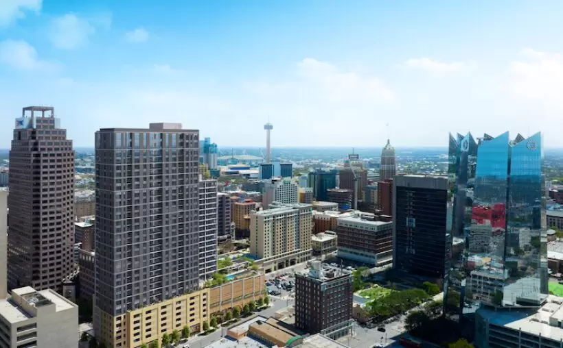 300 Main taking tenants
