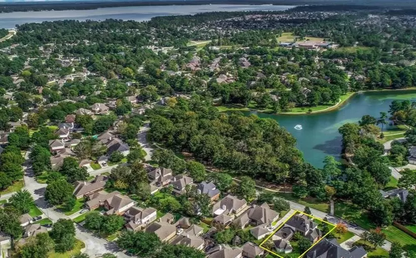 Atascocita site for 330 apartments, retail