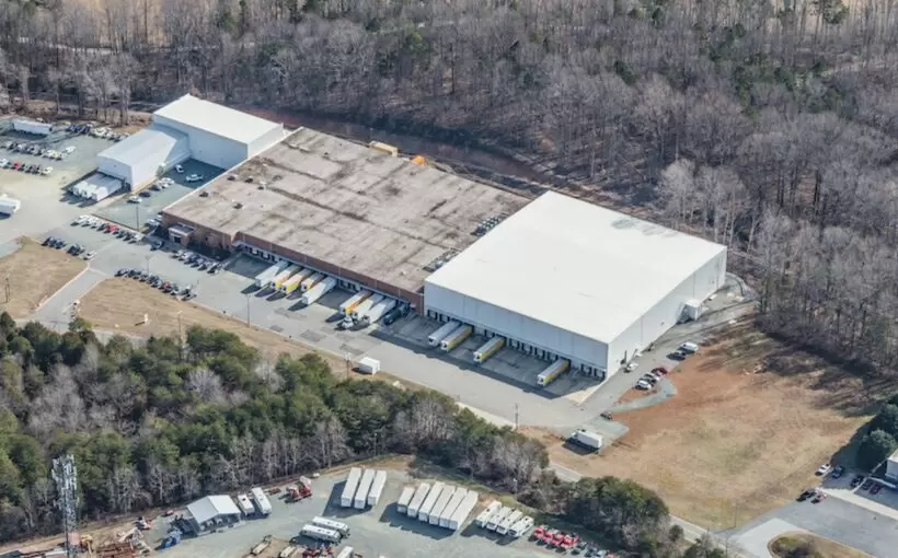 Foster pays $23.5M for W-S warehouse