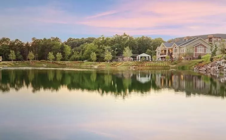 Lake Norman apartmenrts sell for $76M