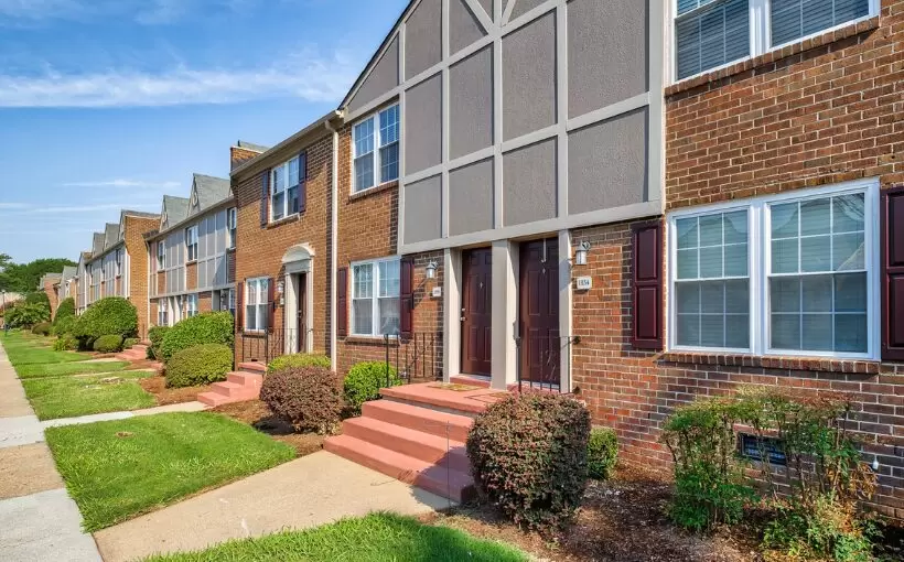 Maple Bay Townhome