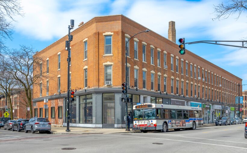 2200 N. Clark St