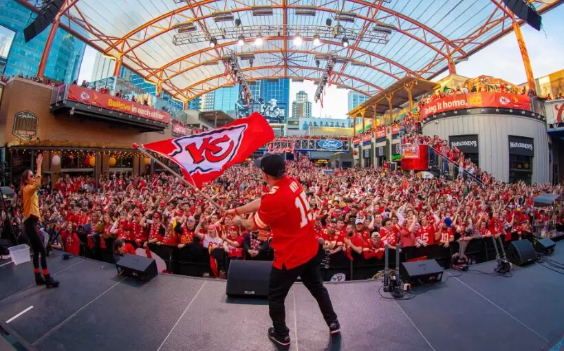 Kansas City Live!_Power & Light District_Super Bowl LIV