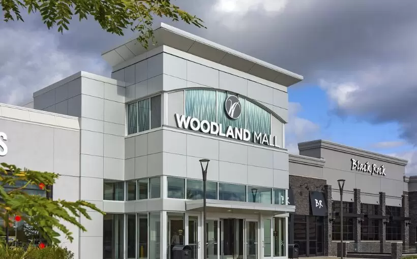WoodlandMall_MI