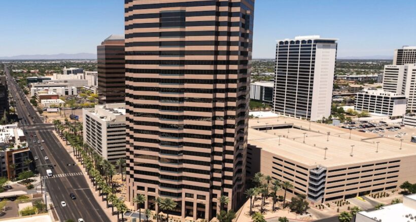 20 Thomas sells for $23.7M