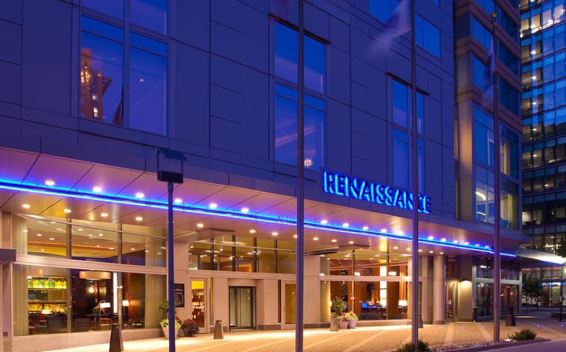 BOS Renaissance Boston Seaport Hotel entrance