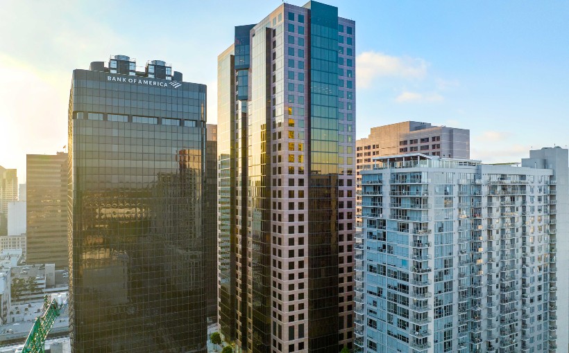 CA Symphony Towers San Diego