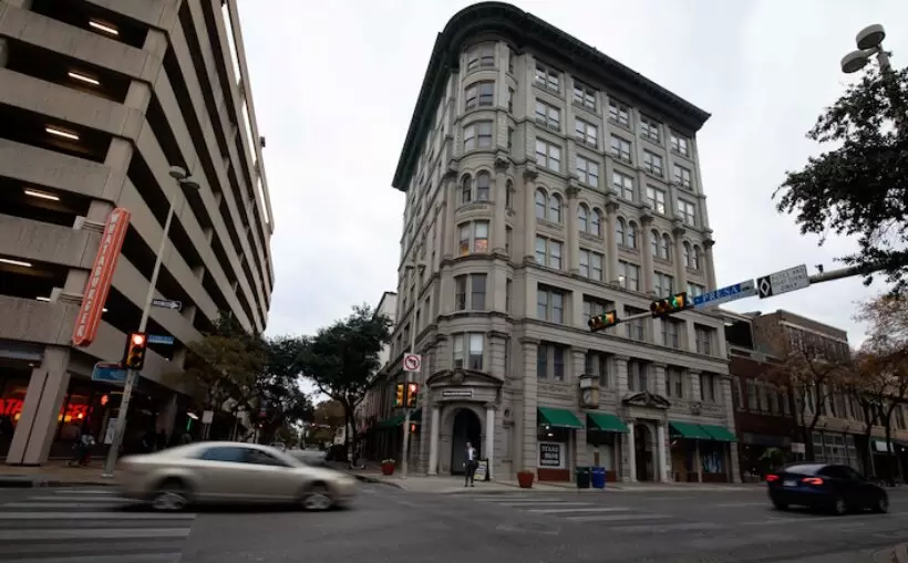 Commerce Building to become apartments then condos