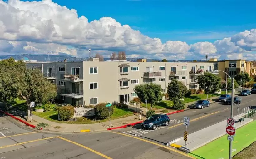 CA Islander Apartments Alameda
