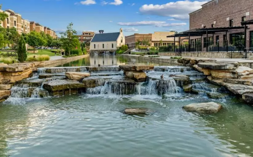 Flower Mound approves large rezoning