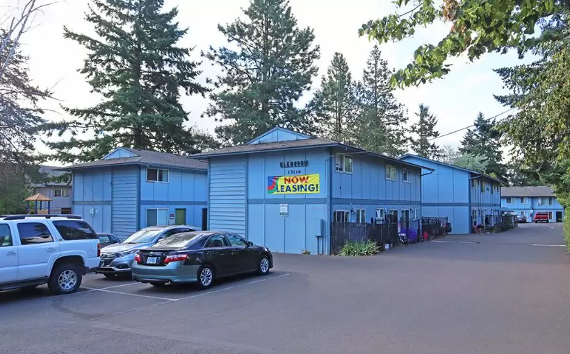 GLENWOOD APARTMENTS