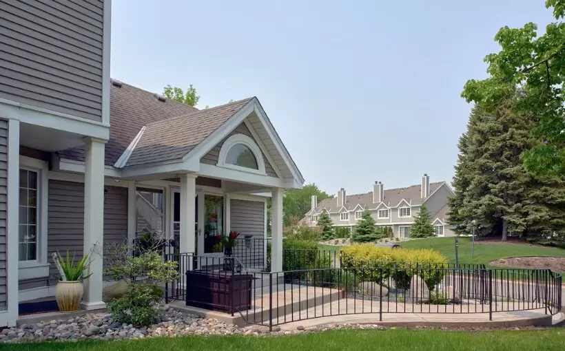 Habitat_Seasons Villas_Grounds
