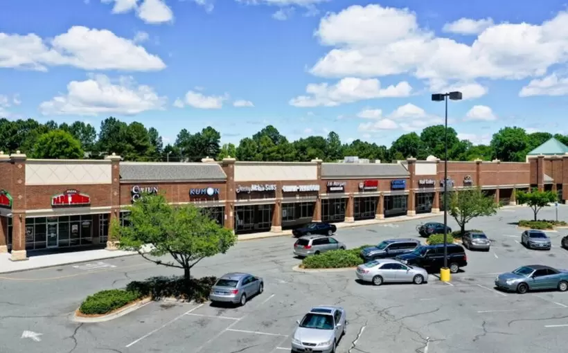 Steele Creek shopping trades for $16.9M