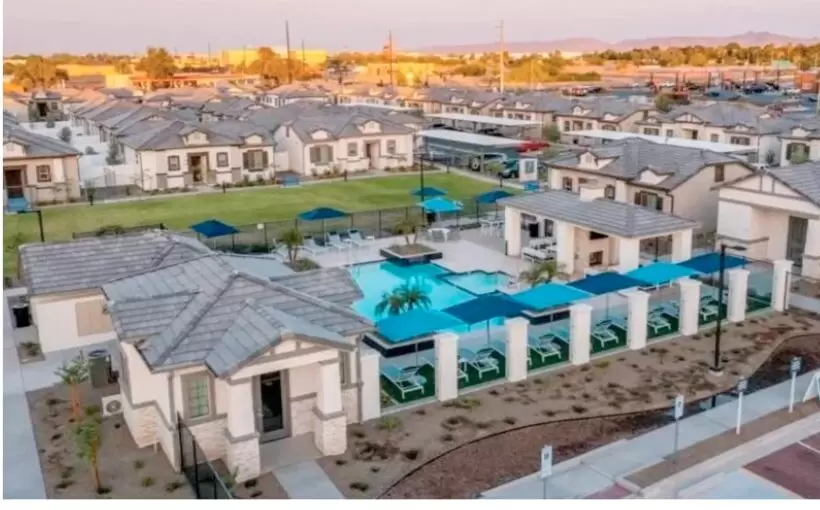 Phoenix BTR rent 46% higher than apartments