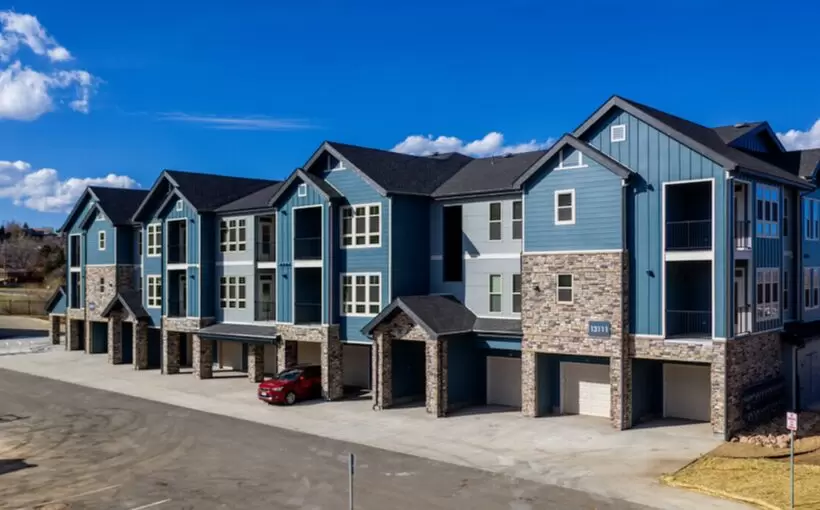 Lakewood apartments trade for nearly $400K a unit