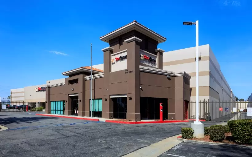 CA Carson StorQuest Self Storage Site