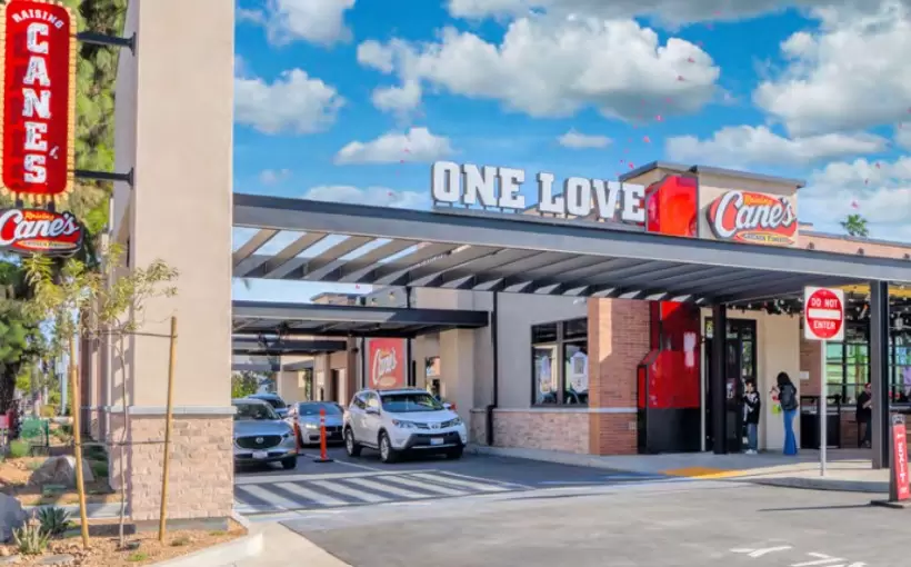 CA Raising Cane’s Riverside