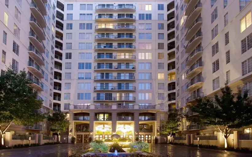 Turtle Creek apartments change hands