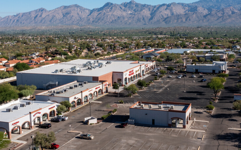 Montesa Plaza trades hands in Tucson