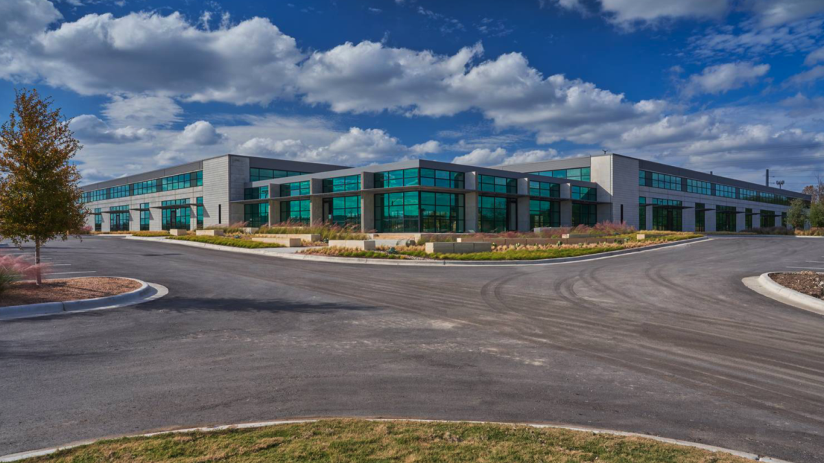 8000 Metropolis Drive