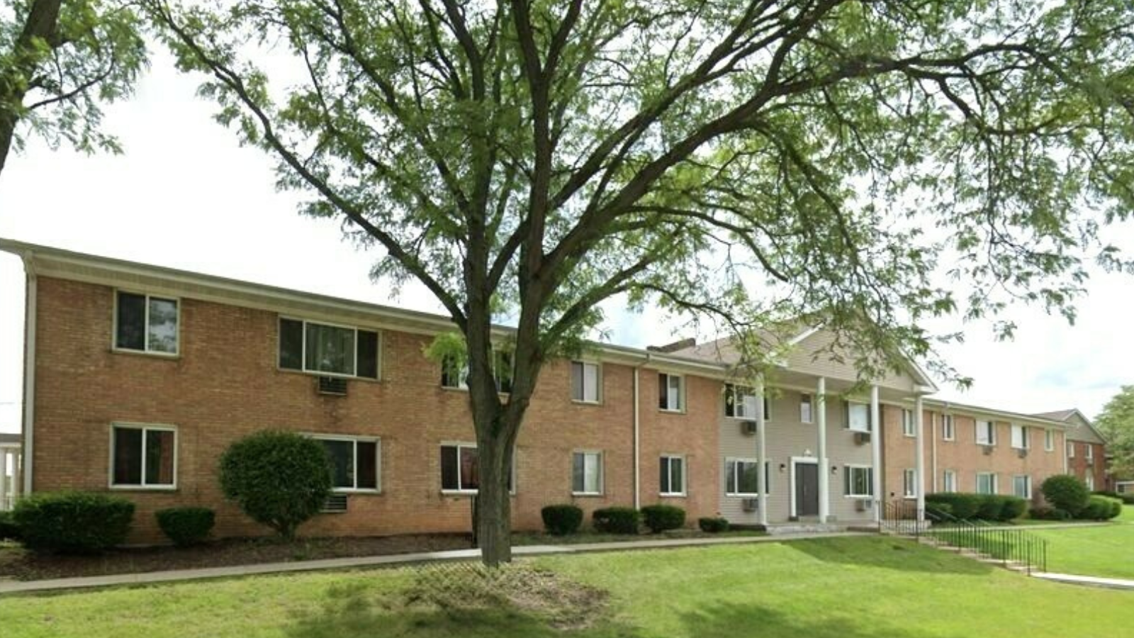 Auburn_Manor_-_Archer_lane