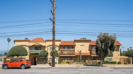 CA 4810 N Vincent Covina