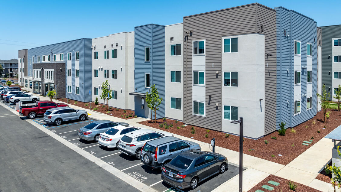 CA-Mosa-apartments-Elk-Grove.png