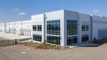 CA Thorofare 99 Central Logistics Center Tulare