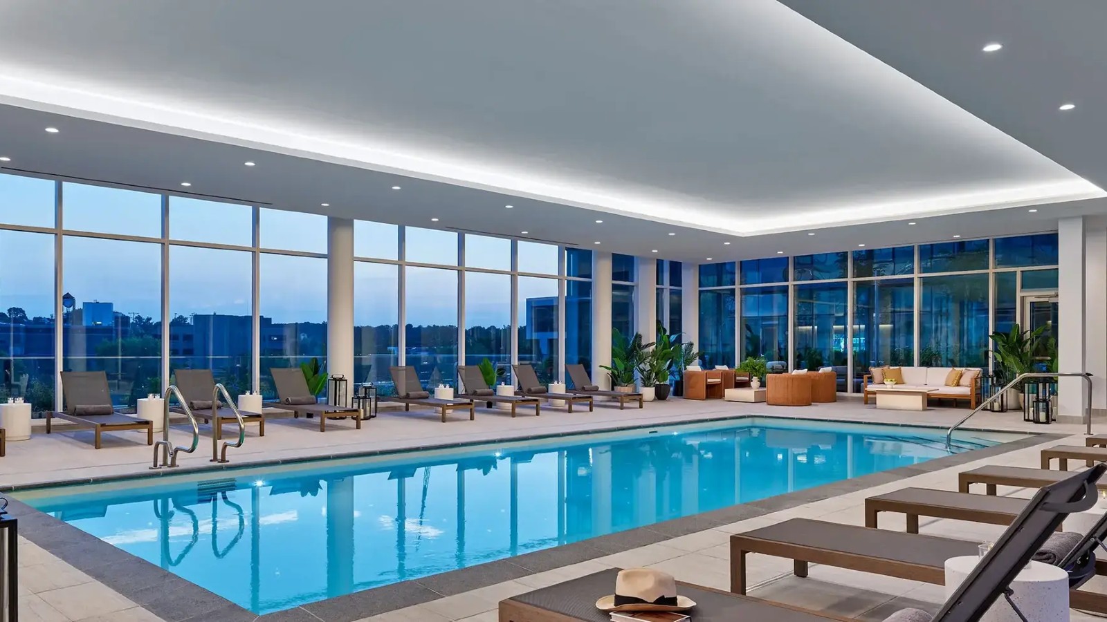NY Hamilton Green indoor pool White Plains