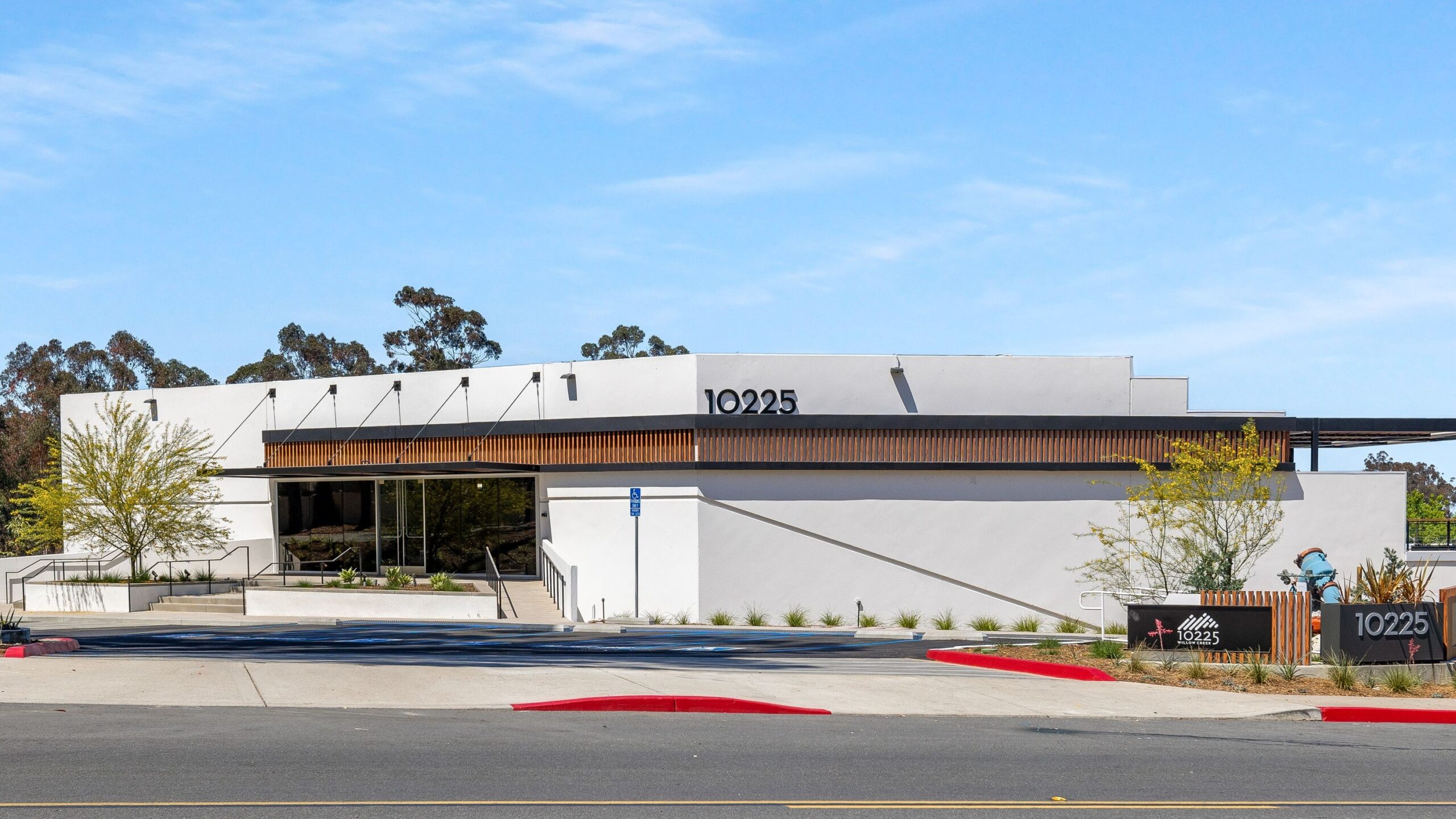 CA 10225 Willow Creek Road San Diego