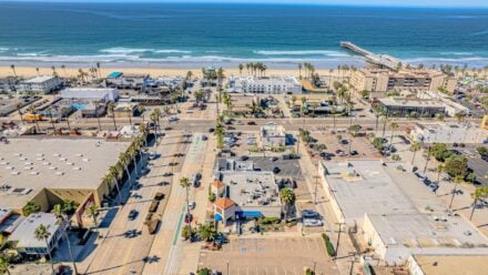CA 856 Grand Ave Pacific Beach scaled