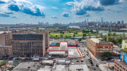NY 122 Bruckner Blvd Bronx