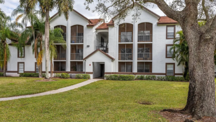 The Landing at Pembroke Lakes