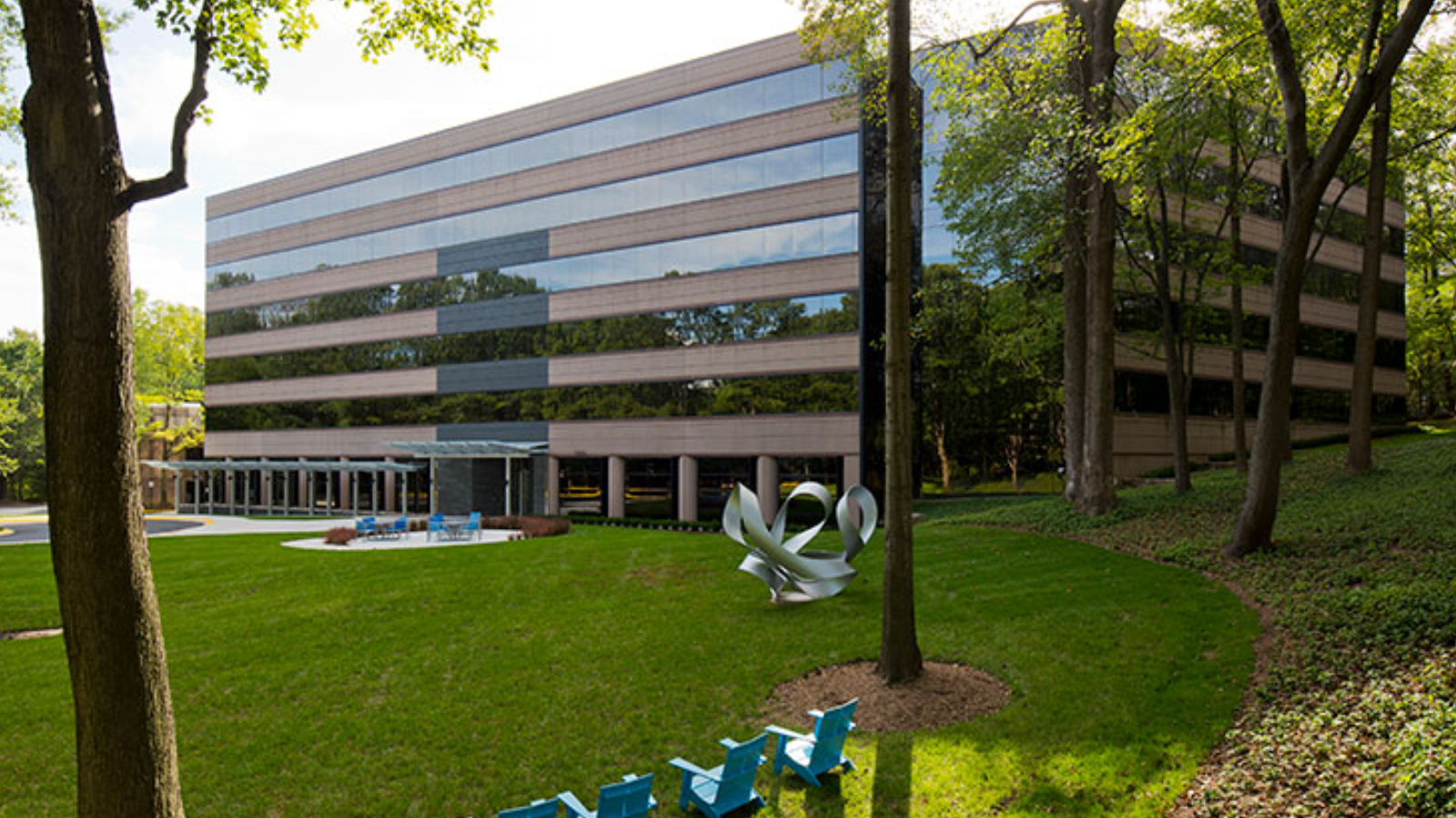 3160 Fairview Park Drive_Falls Church