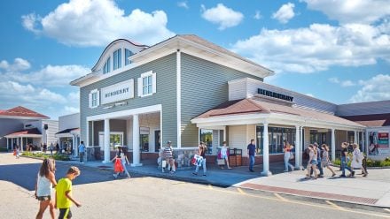 BOS Wrentham Village Premium Outlets 14 1 scaled