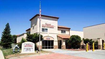 CA 251 West 1st Street Beaumont