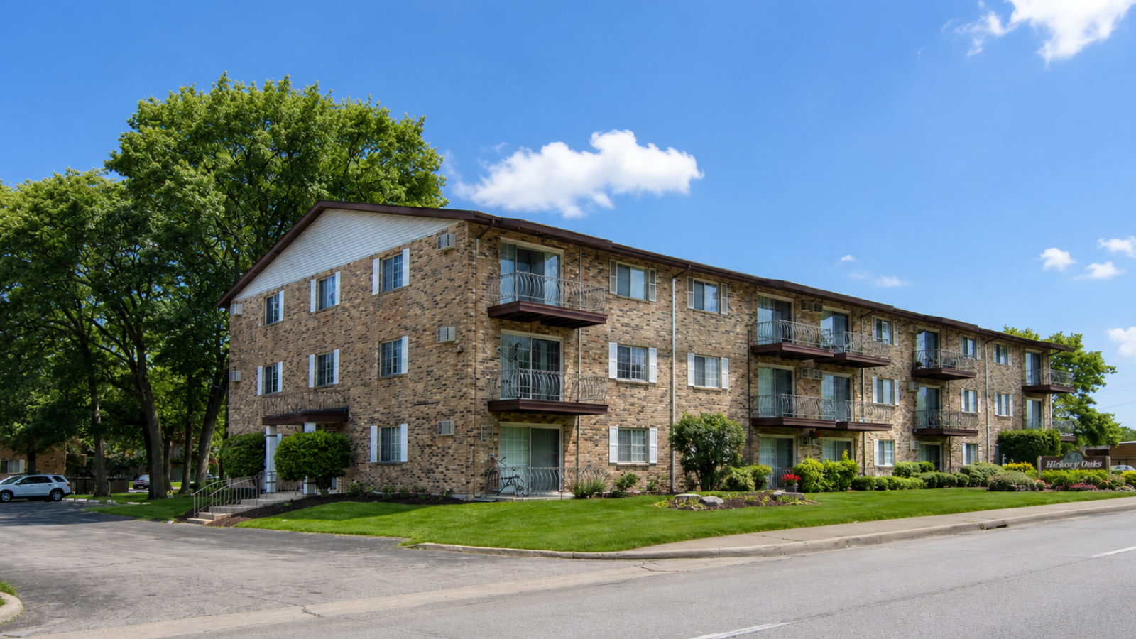 Hickory Oaks Apartment Complex