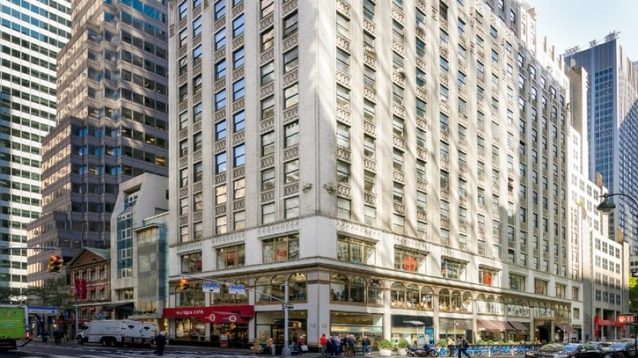 NY 515 Madison Avenue exterior resized