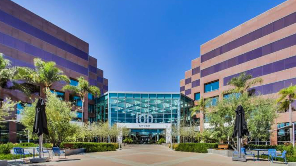 100 Bayview Circle