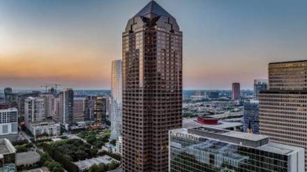 Trammell Crow Center